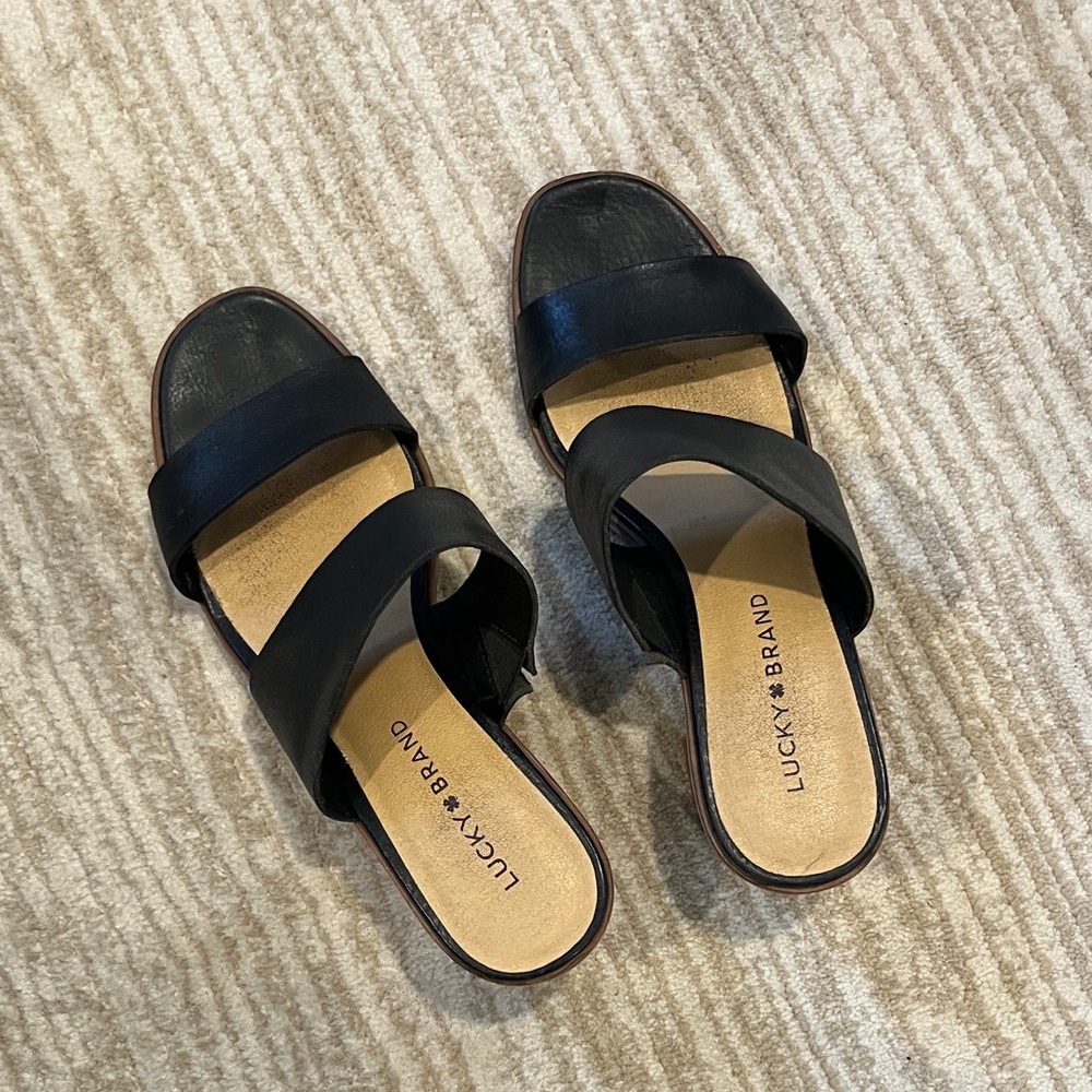 Lucky Brand Black Slide Sandals size 8.5